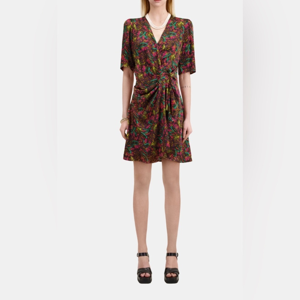 MULTICOLOR FEATHER PRINT SHORT SLEEVE SHORT DRESS WITH DRAPING